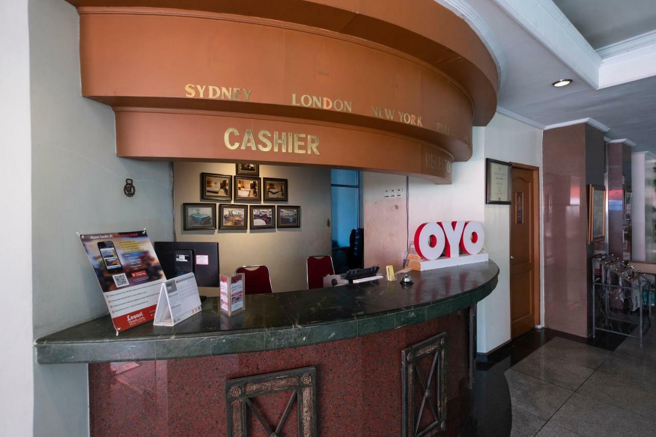 Oyo 628 Losari Metro Makassar Extérieur photo